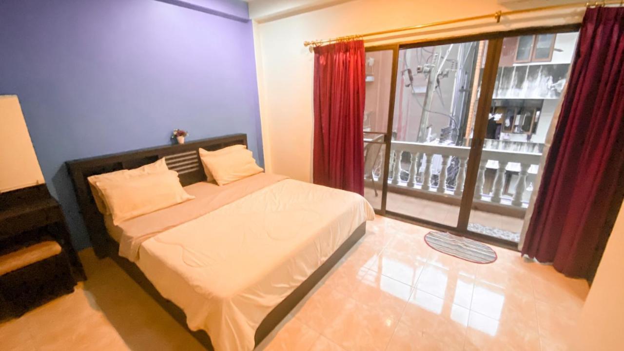 Retox Game On Hotell Pattaya Eksteriør bilde