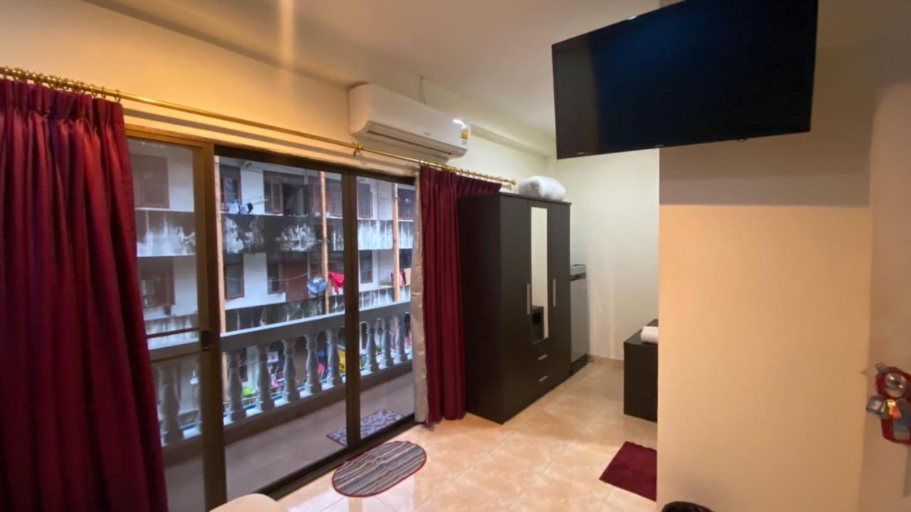 Retox Game On Hotell Pattaya Eksteriør bilde