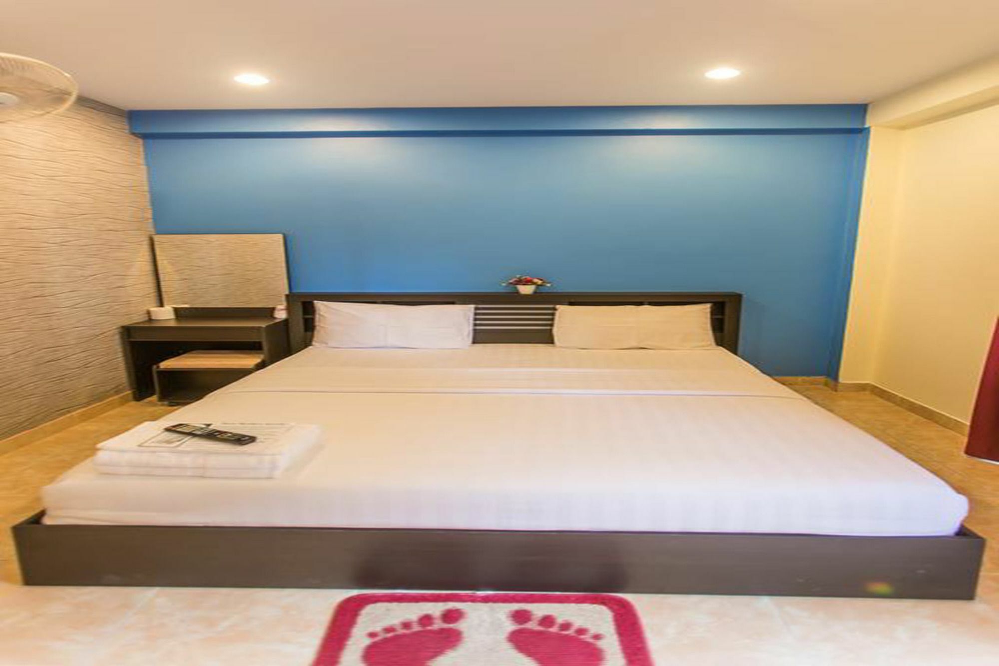 Retox Game On Hotell Pattaya Eksteriør bilde